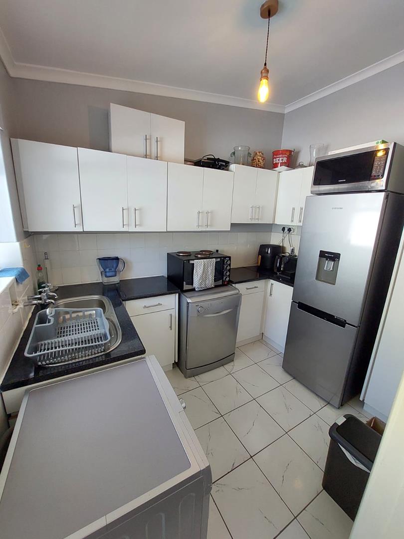 1 Bedroom Property for Sale in Camps Bay Western Cape